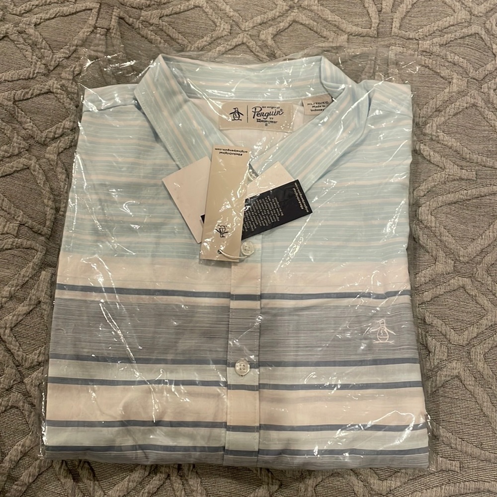 Men’s cotton short sleeved button up shirt